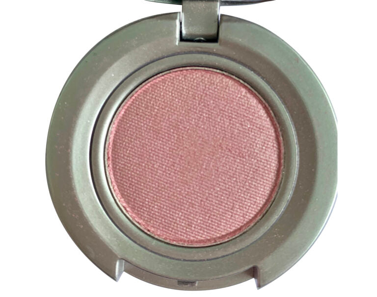 Catrice – Satin Pink Mineral Eye Shadow