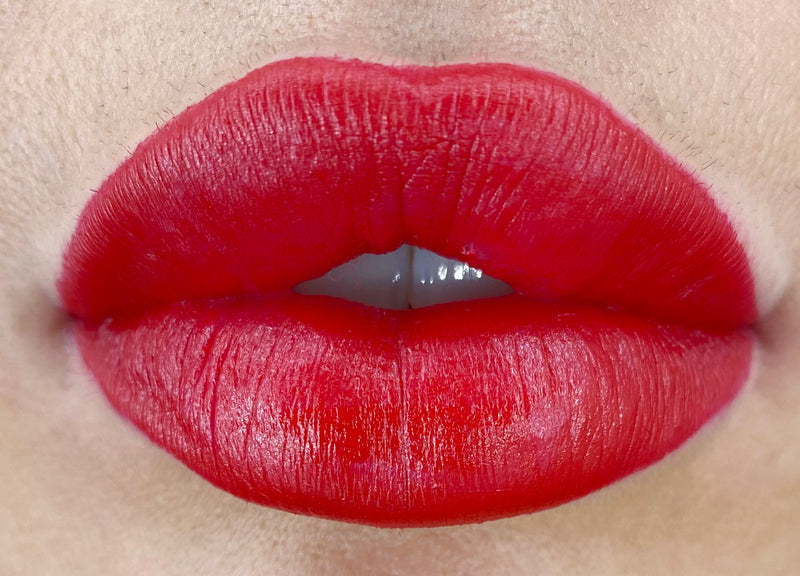 Aldrin Lipstick – Classic Blue Red Creamy Matte